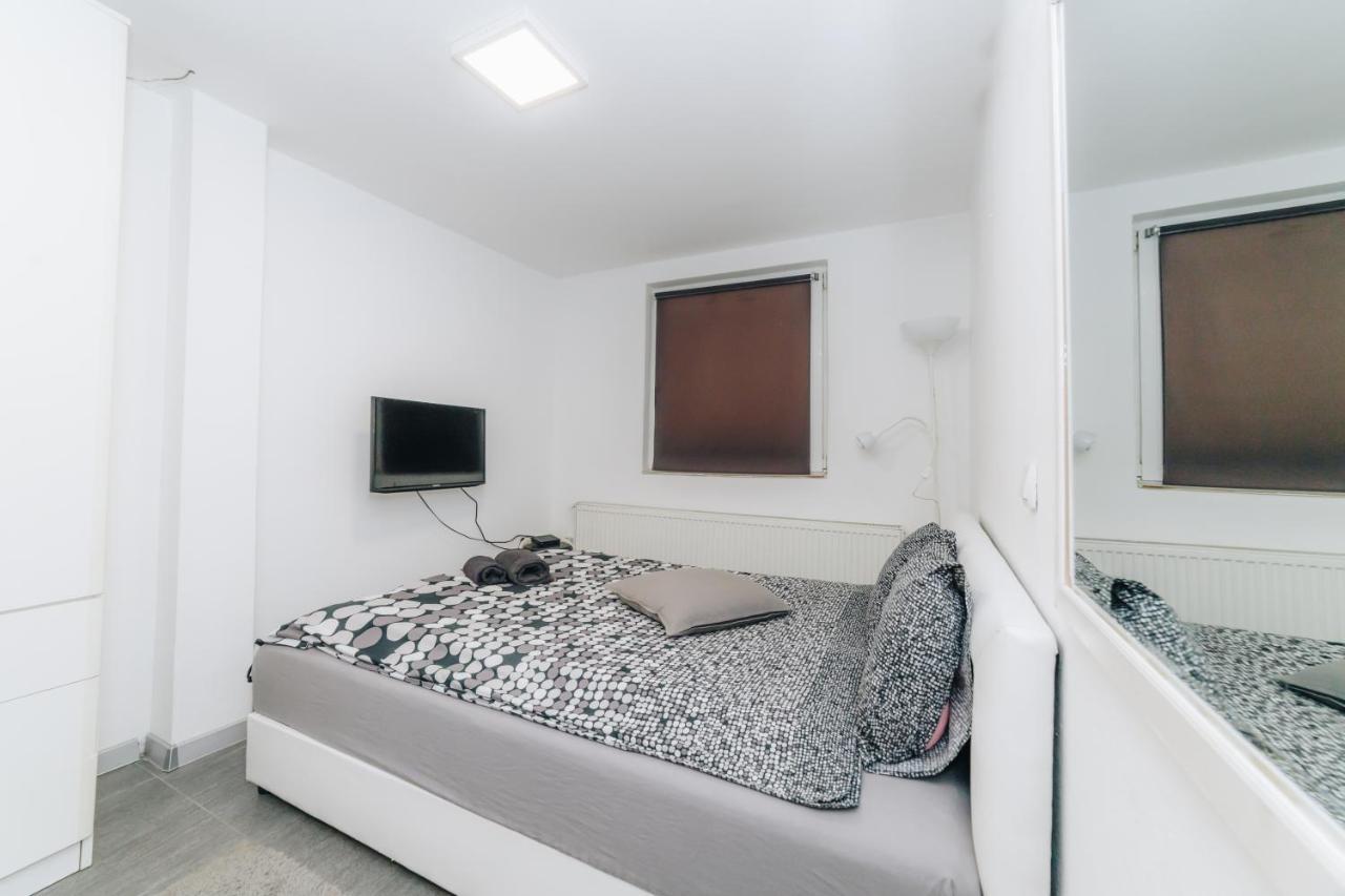 Apartments Luka Kragujevac Luaran gambar