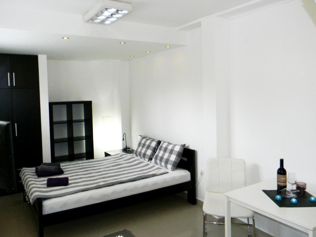 Apartments Luka Kragujevac Luaran gambar